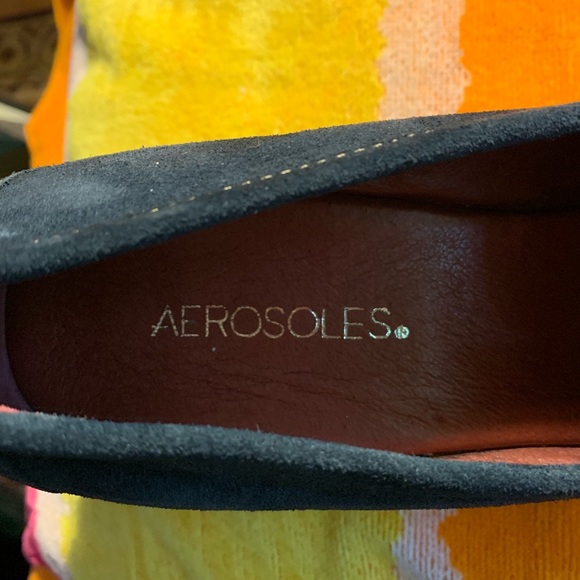 Aerosoles Navy suede heeled loafers - size 9 1/2 - Picture 3 of 6